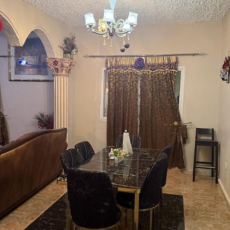 Caroline Trail Villa Фрийтаун Екстериор снимка