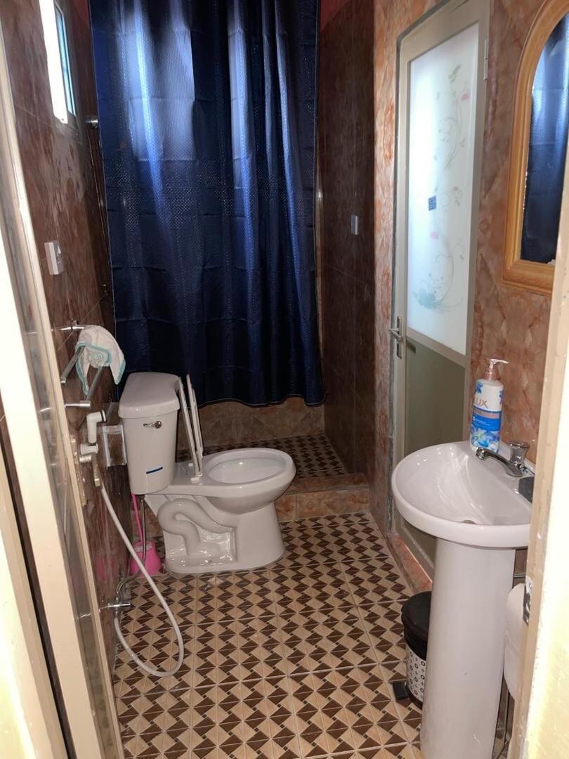 Caroline Trail Villa Фрийтаун Екстериор снимка