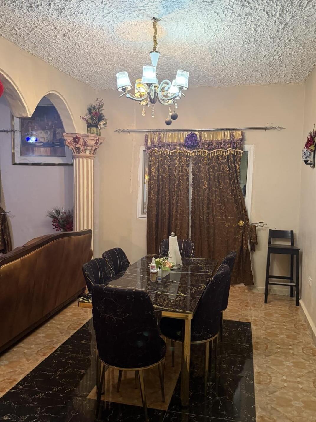 Caroline Trail Villa Фрийтаун Екстериор снимка