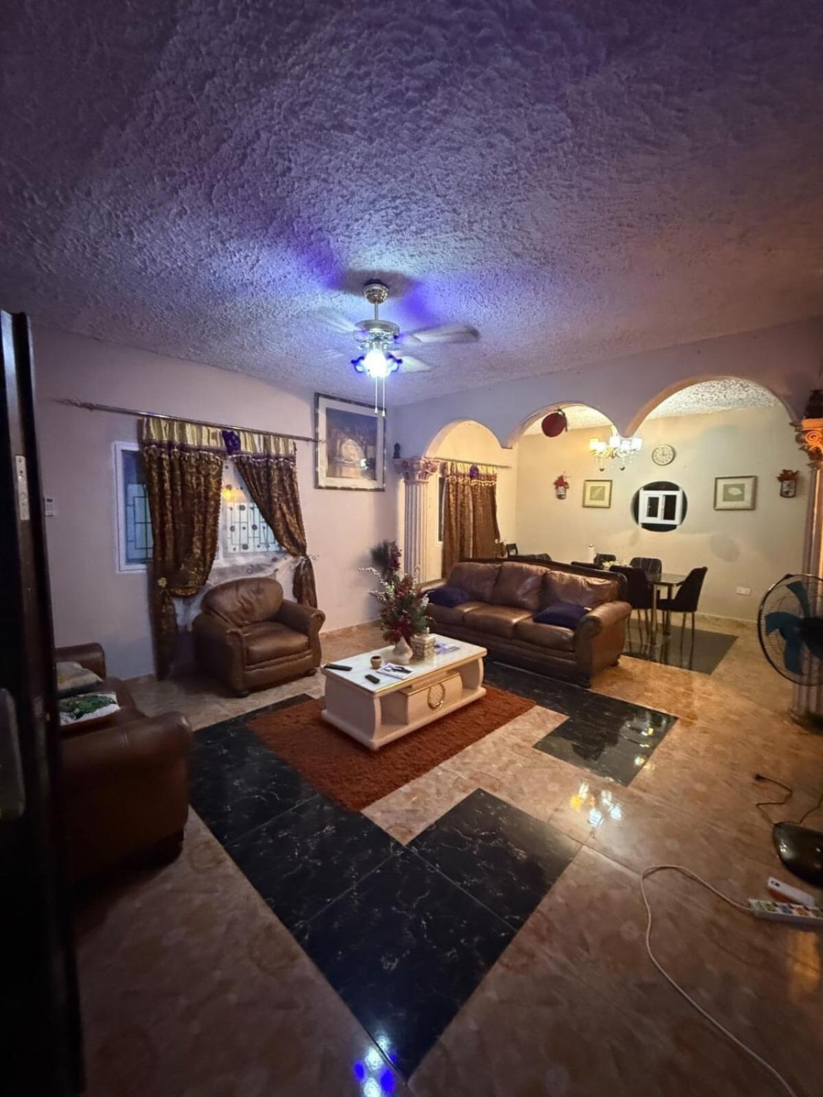 Caroline Trail Villa Фрийтаун Екстериор снимка